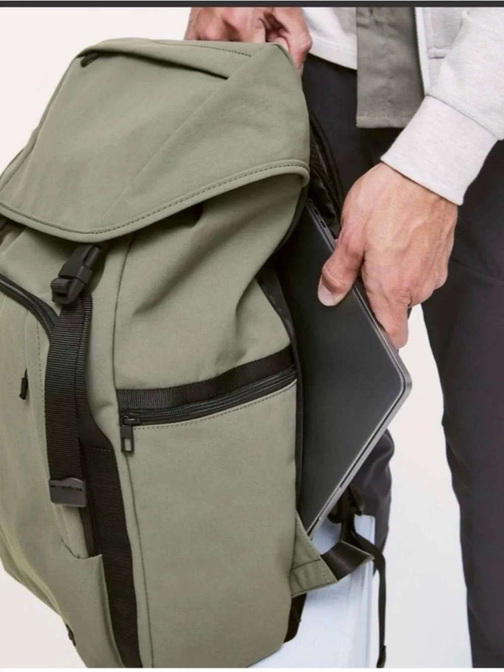 Men's Lululemon Command the day 24L Top-Flap Backpack in Sage Gray